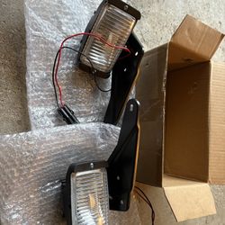 GMC Sierra Chevy Silverado Fog Lights 
