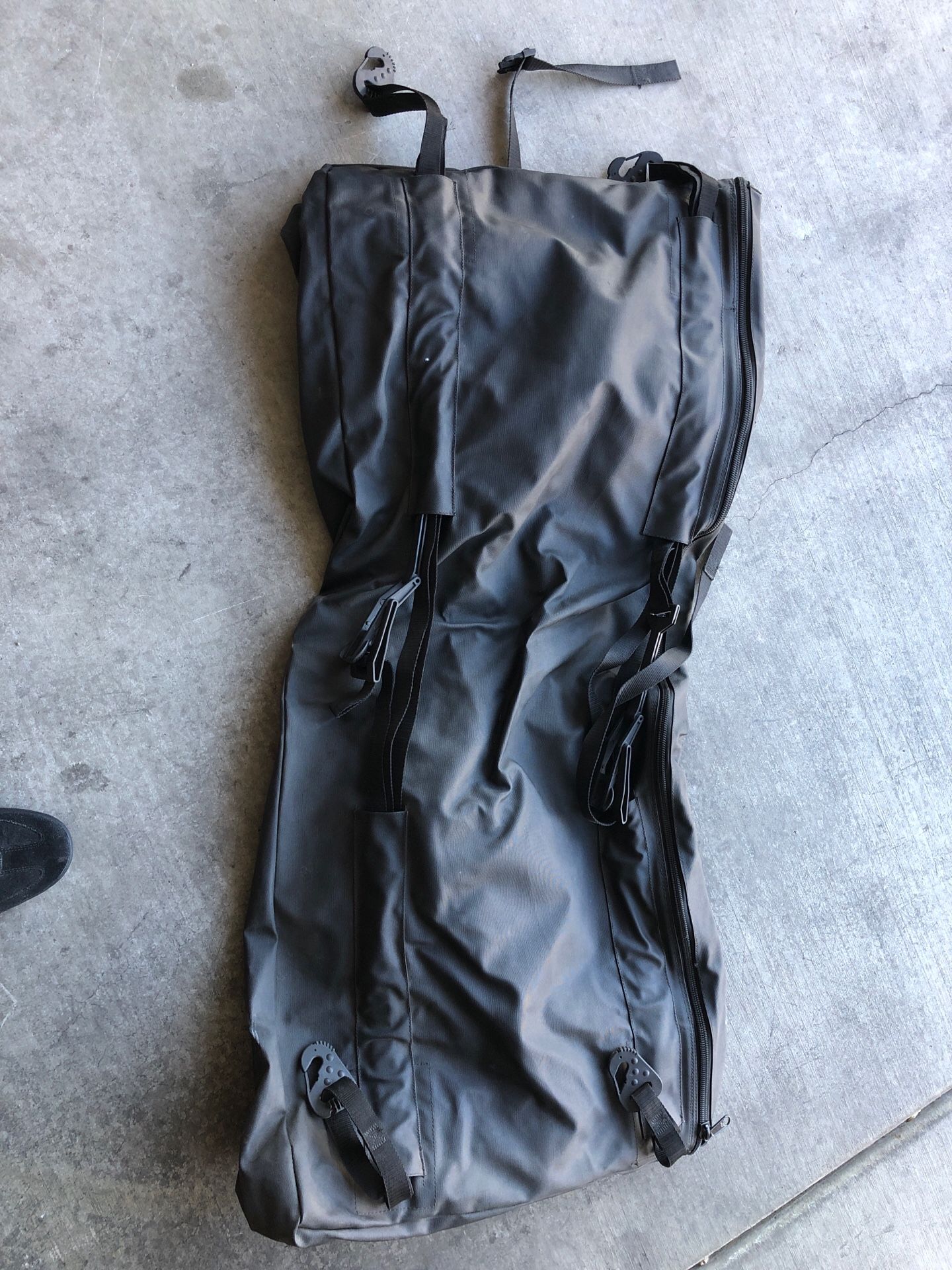 Chevy Avalanche bed cover bag