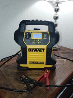 DEWALT Jump Starter 1600A - $75 OBO