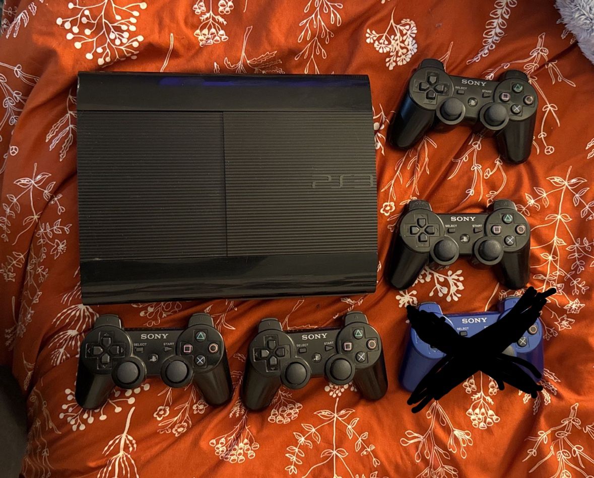 PS3 + Controllers