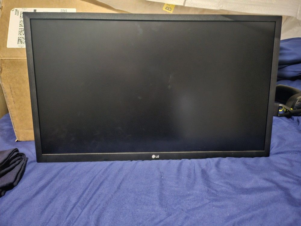 LG - 24" IPS LED FHD 75Hz FreeSync Monitor (HDMI, VGA) - Black