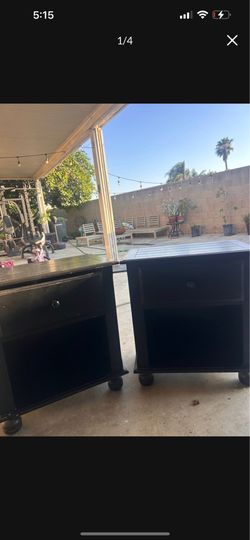 Night stands (pair)