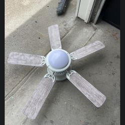 🔥🔥 • $30 STEAL – 52" White Hugger Fan w/ Barnwood Blades (Retail $65