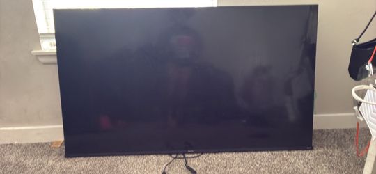 Hisense Roku TV 58”