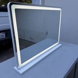 Makeup Mirror 22X32 LED
