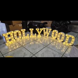 Hollywood Light Up Letters