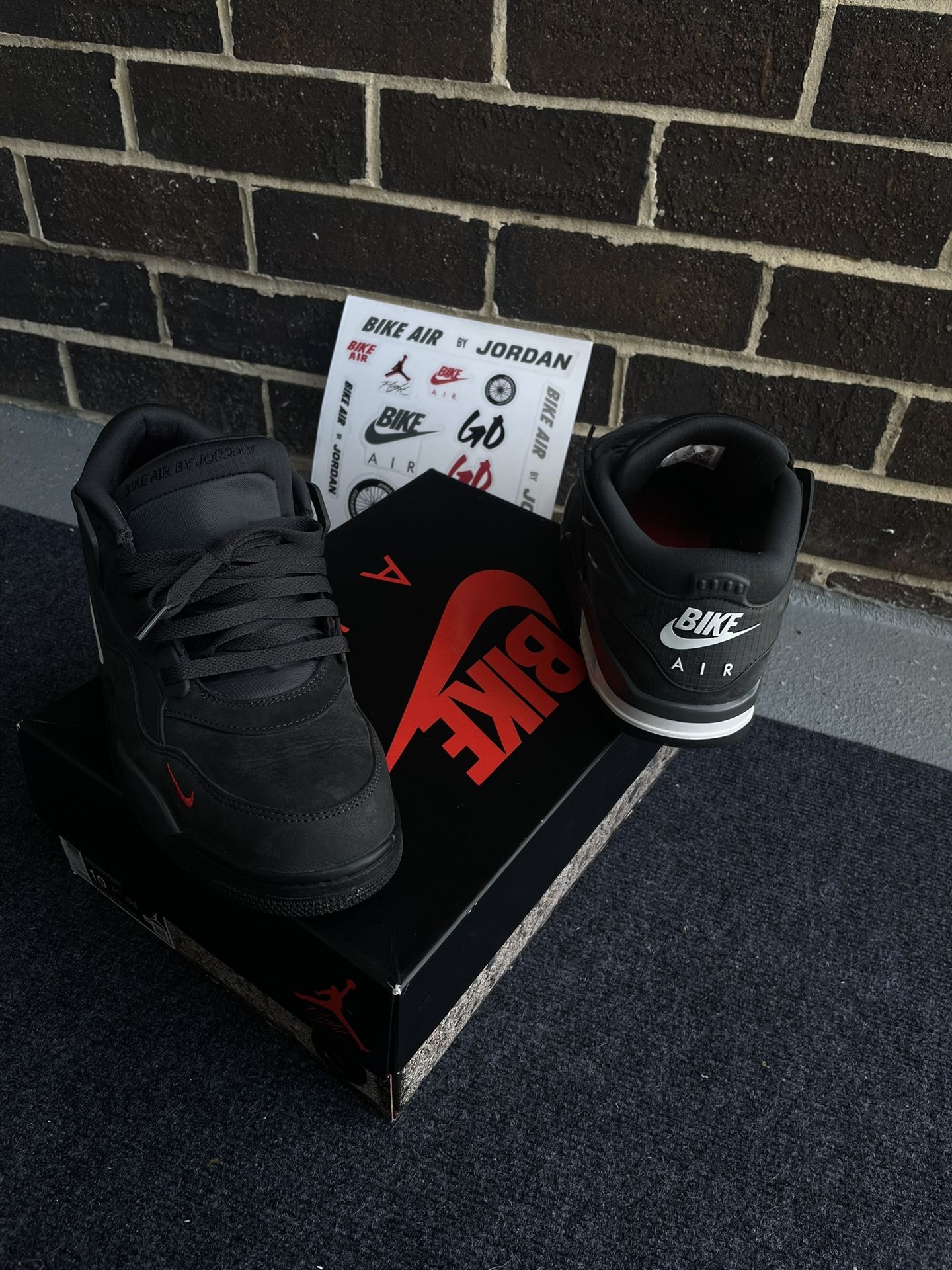 Nigel Slyvester Low Air Jordan 4 BIKE Sz10