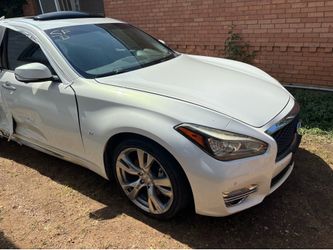 2015 Infiniti q70 PARTS