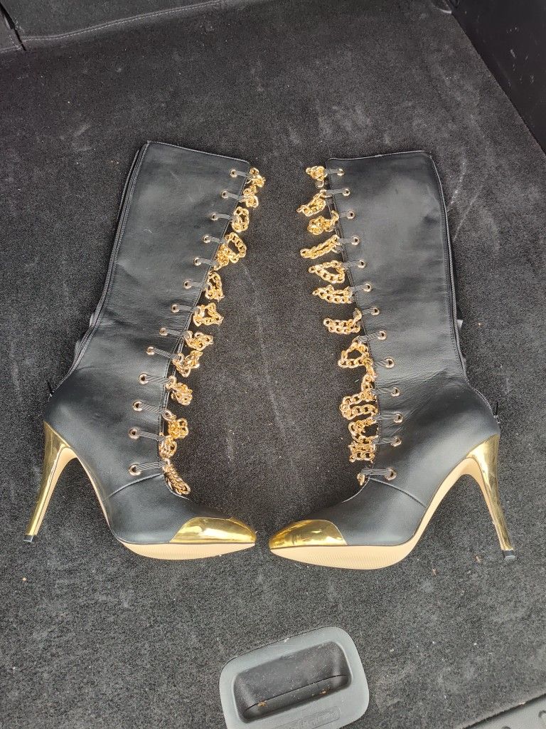 Azalea Wang Boots