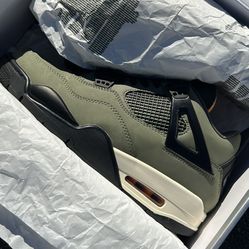 Jordan 4 Retro Undefeated OG