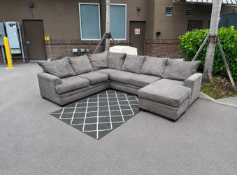 Modern Slate Gray Copley Place Sectional Couch by Rooms To Go