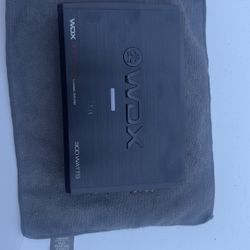 DB Drive WDX 2K G2 Mono Amp & WDX 300.4G2 4-Channel Amp – Good Condition 
