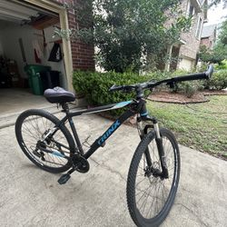 Bicycle with Lock, Air Pump And Lubricant 