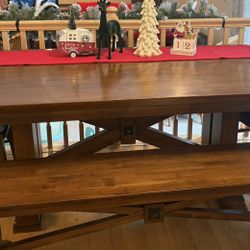 Like New Table With Bench 