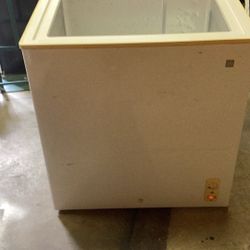 GE freezer