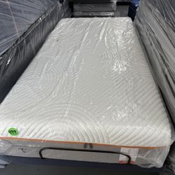 TWIN SIZE TEMPURPEDIC CONTOUR SUPREME MATTRESS & BOX SPRING BED SET