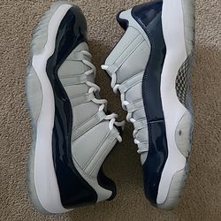 Air Jordan Retro 11 Low "Georgetown " Size 11 Men /12.5wmns