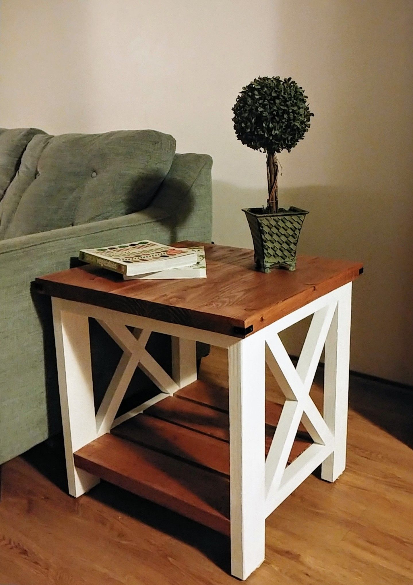 Farmhouse end table