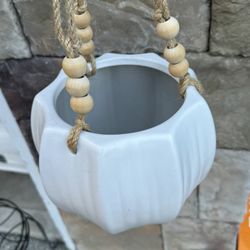 New Ceramic Pot With Macrame Handlers