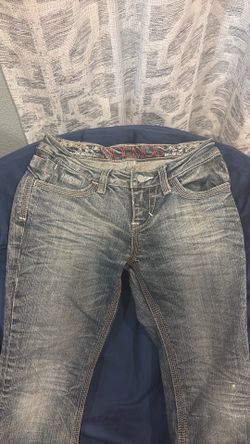 Flared/bootcut low-rise women’s vintage jeans