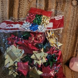 It's Christmas time! I Have ALOT Of Christmas Bows For Sell! All NEW!Cheaper Than Stores!