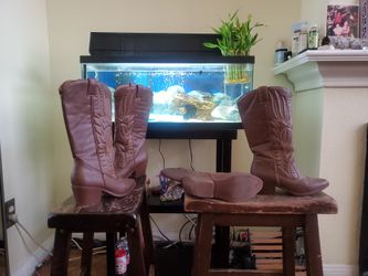 Like New! Cowboy Boots! $20 Dls.or Best Offer size 6 & 5and Half