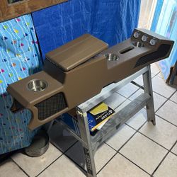 G Body Center Console 