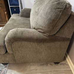 Love Seat 