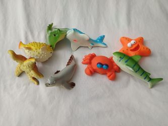 8 PIECE CUTE CURIOUS MARINE SOFT RUBBER TOYS