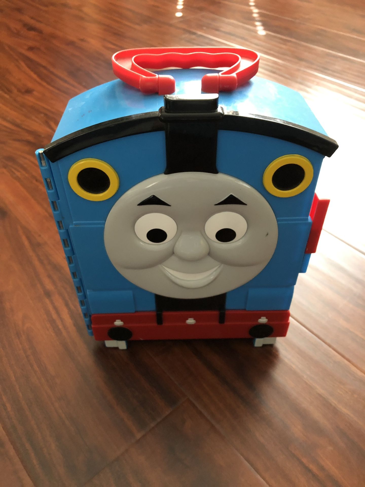 Thomas & Friends - Take and play tote a train play box
