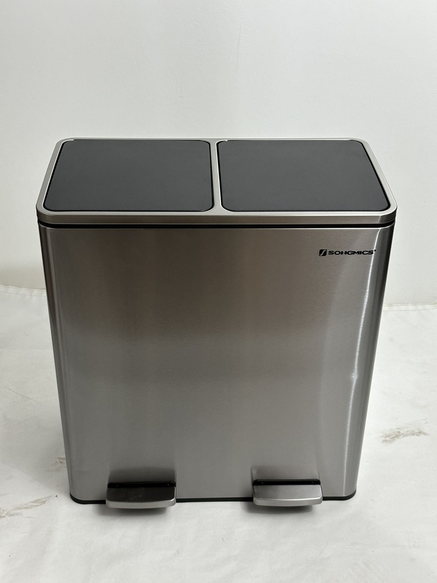 SONGMICS Trash Can, 2 x 8-Gallon Garbage Can for Kitchen, with 15