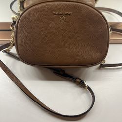 Micheal Kors Cross Body Bag 