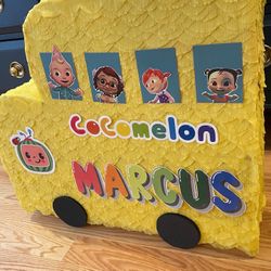 Cocomelon school Bus Piñata 