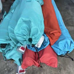 Umbrellas (2 blue & 3 red)