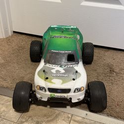 Traxxas Nitro Rustler 