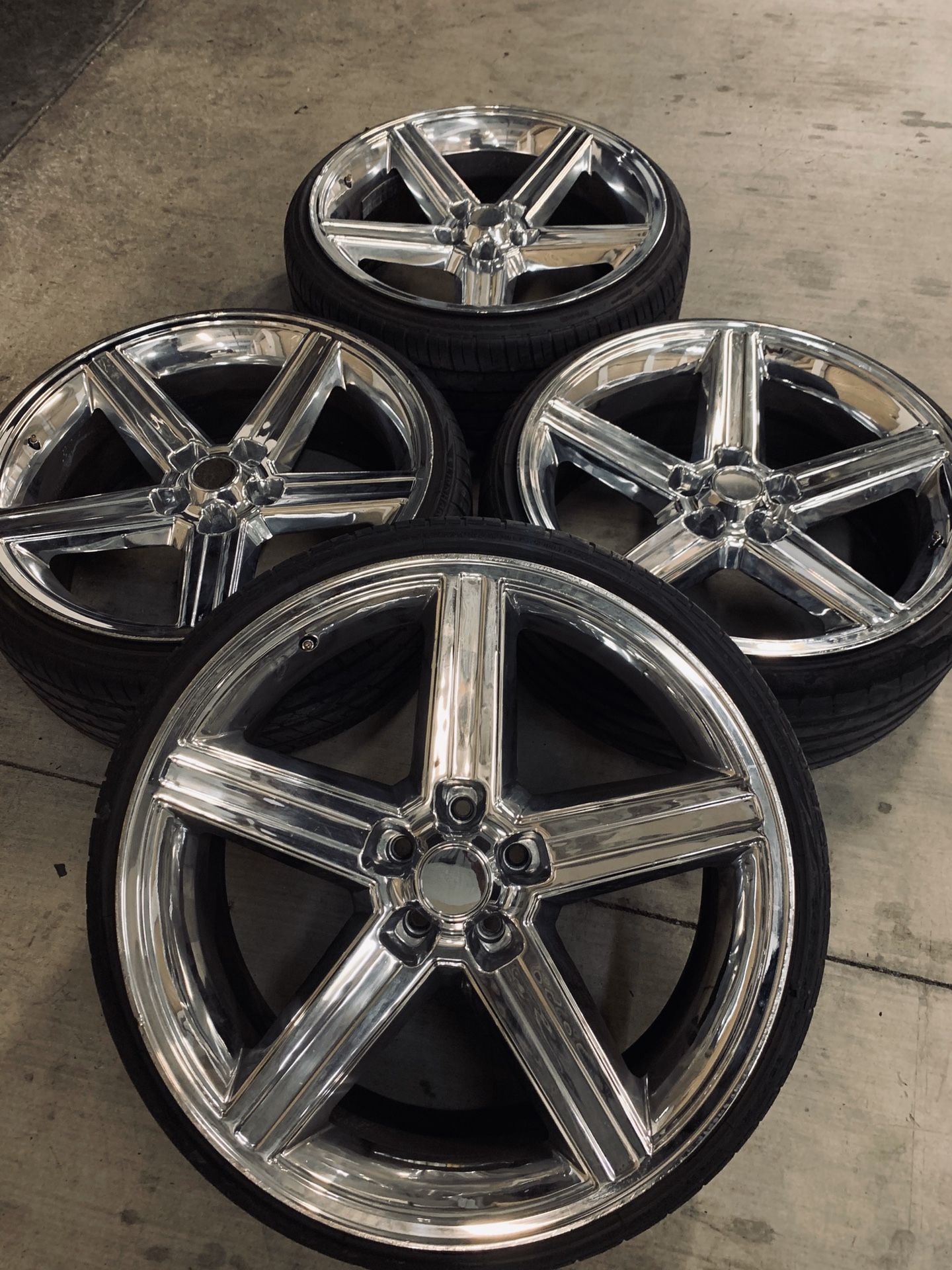 Irocs Irocks Iroks Irocz Iroc-z Wheels Rims Tires Rines 22” Chrome