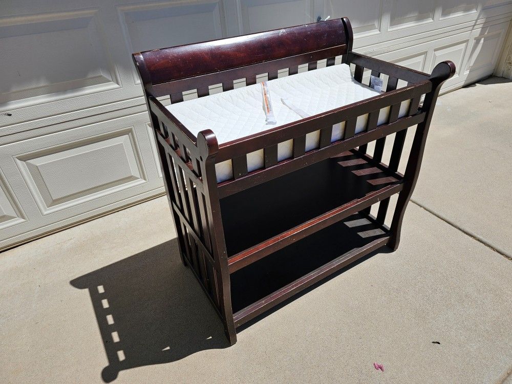 Infant Changing Table