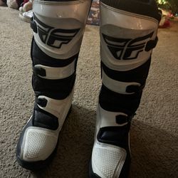 Motocross boots