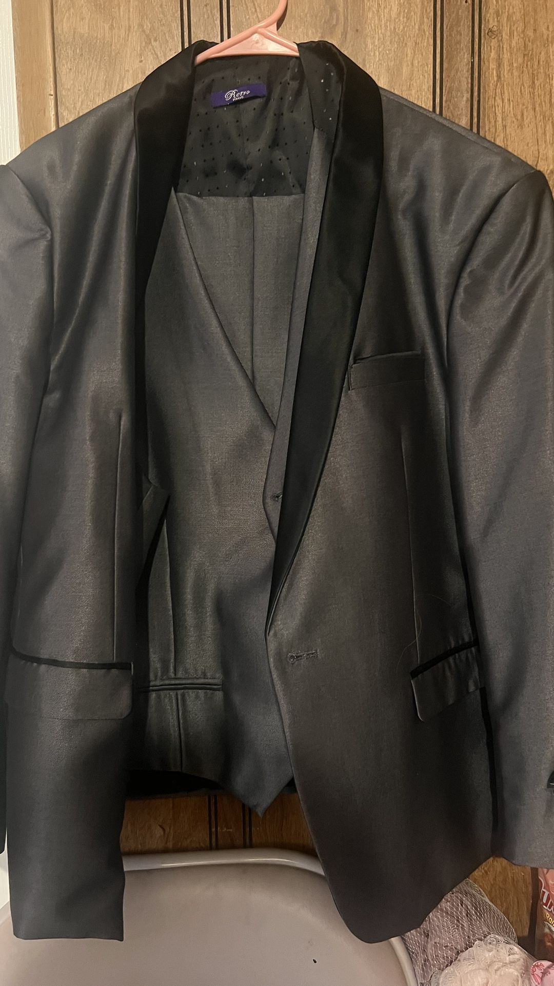 Men's Suit