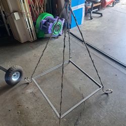 Silver And Gold Cake Base