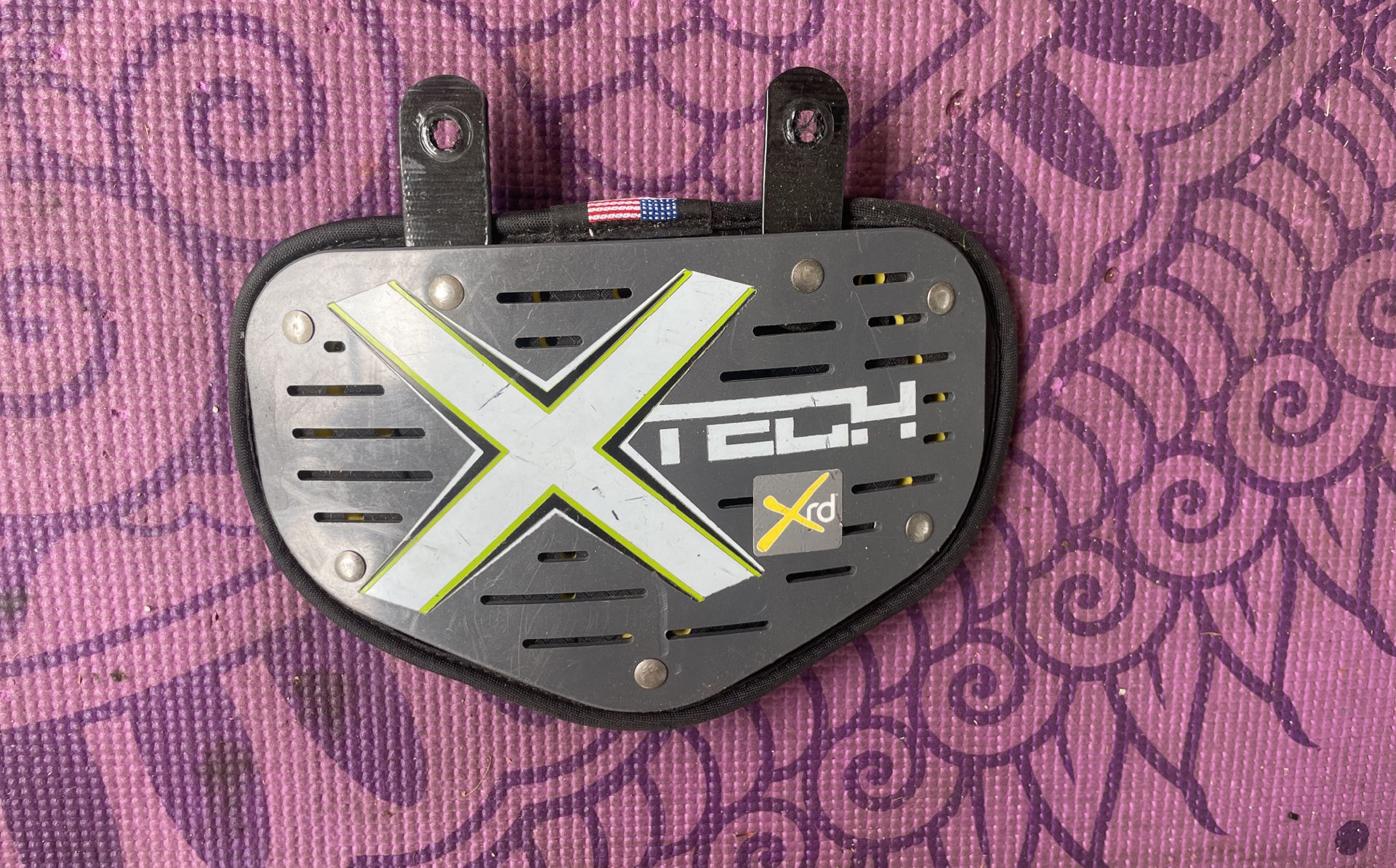 Xtech football pads backplate 
