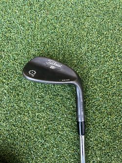 Titleist Vokey SM5 52 degree wedge