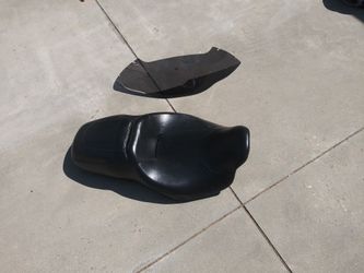 2015 Harley Davidson Roadglide Stock Seat & Windshield