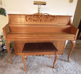 Beautiful Oak Finished Piano