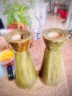 Old Japanese vases(2)