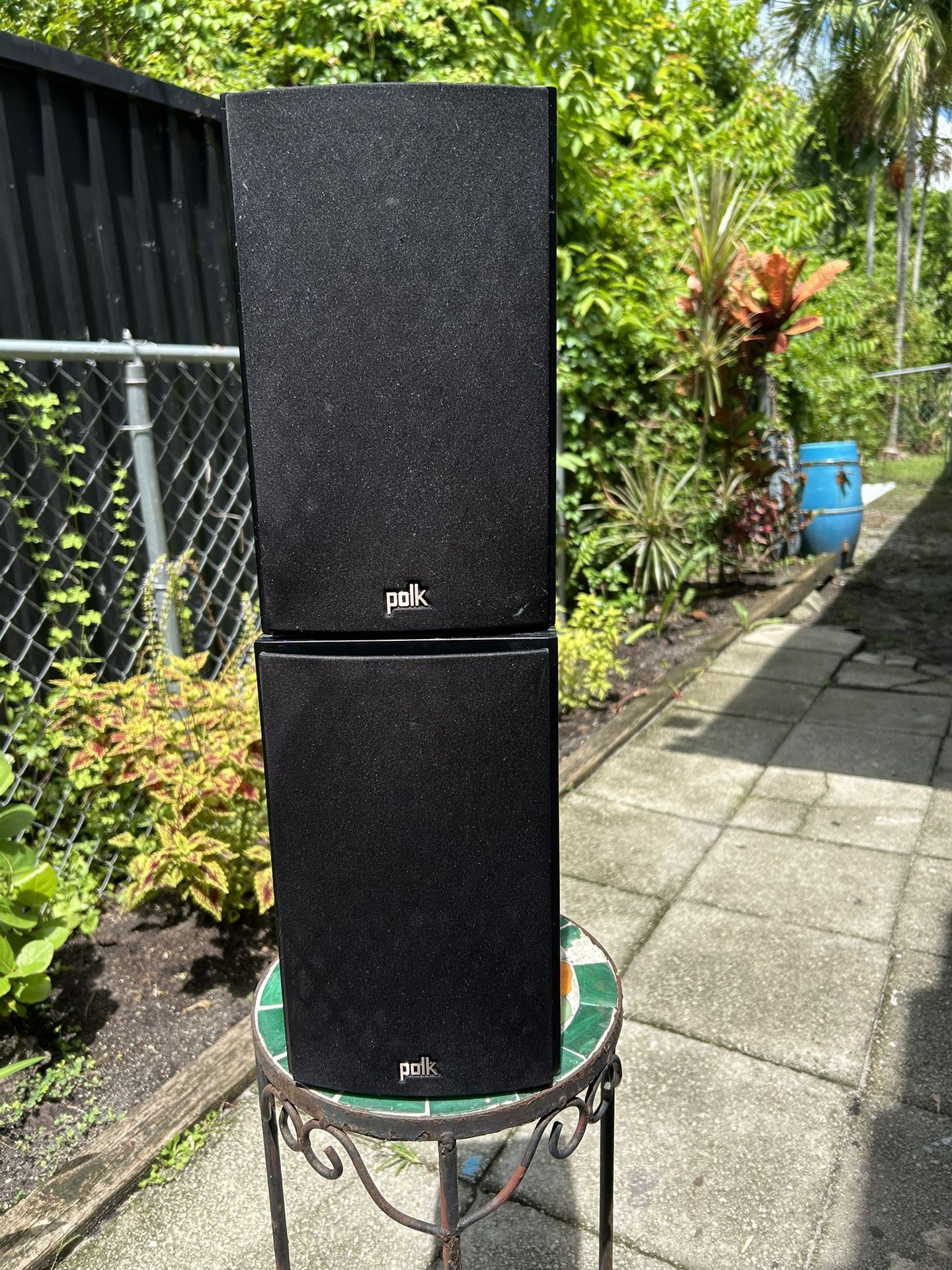 Polk Speaker T-15s