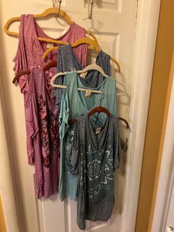 SET of 5 women’s summer shirts Size MEDIUM tank top/off shoulder