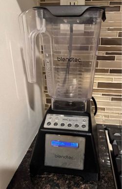 Blendtec Total Blender with WildSide+ Jar