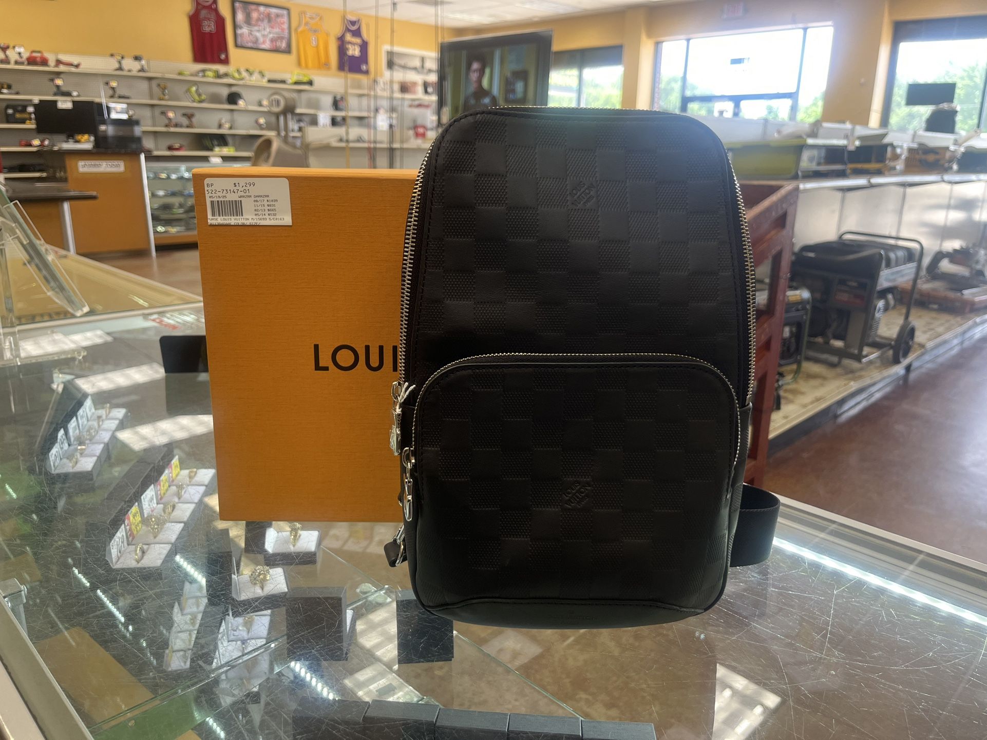 Louis Vuitton Avenue Sling Bag