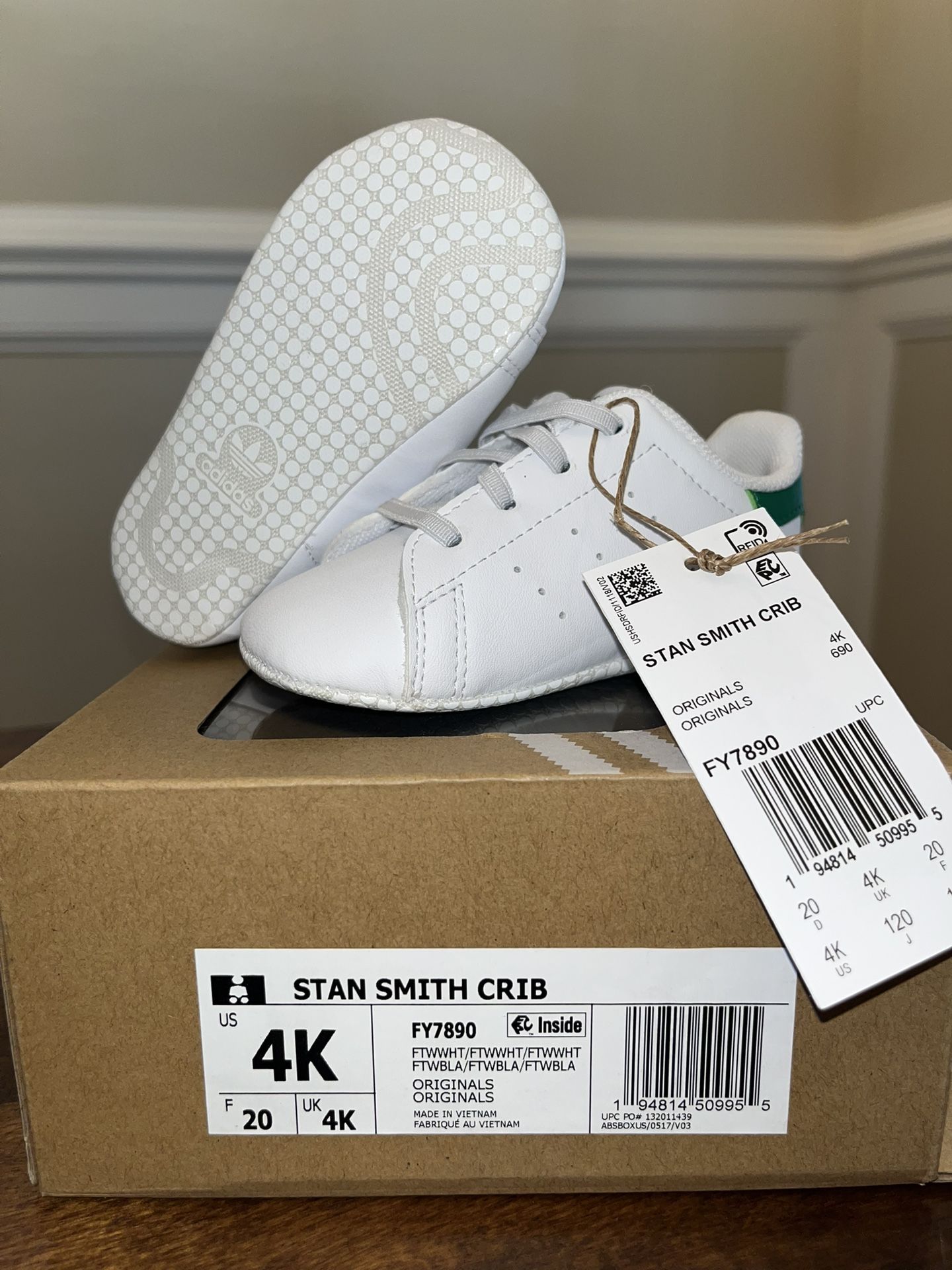 NEW Infant sz 4c Beginning Walker Stan Smith Adidas